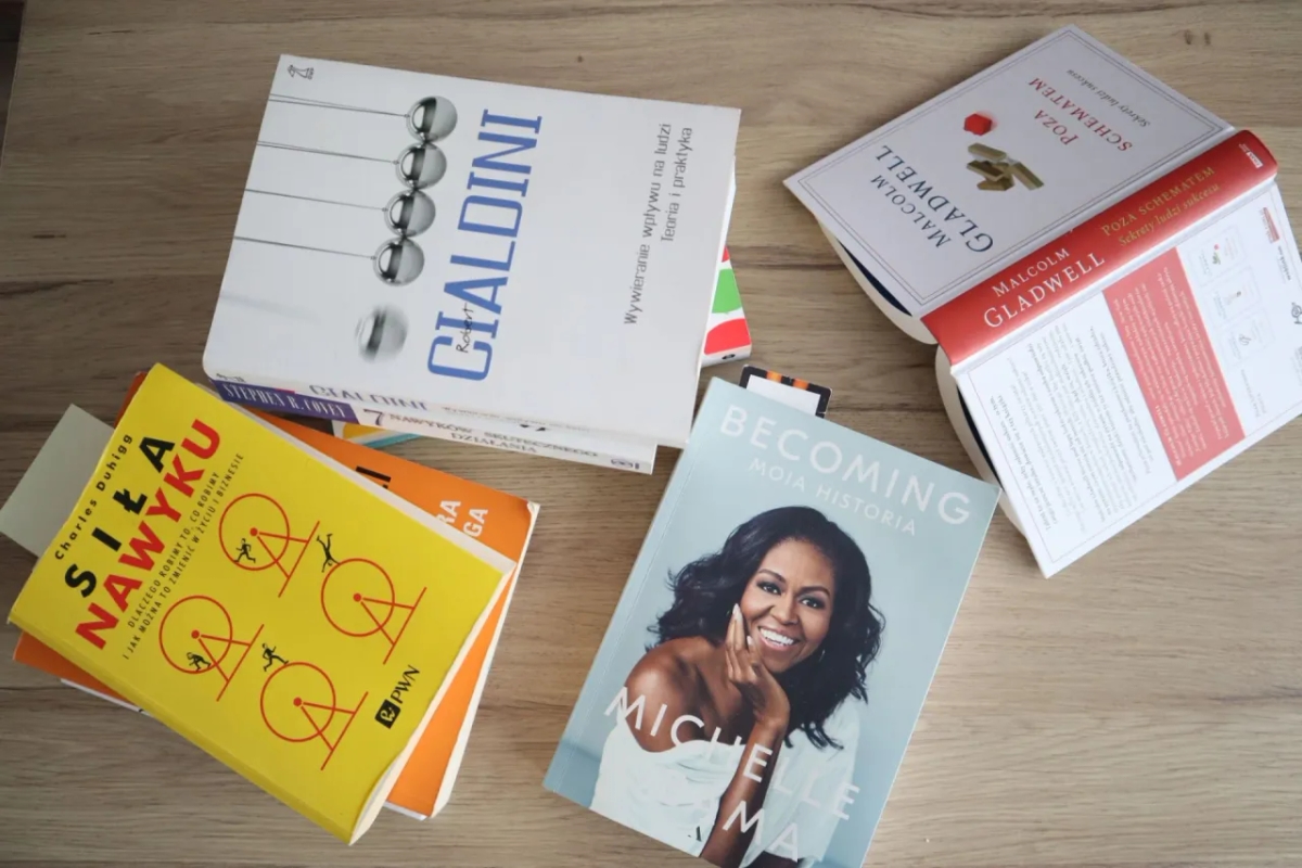 Jakie książki warto przeczytać o rozwoju osobistym, by zmienić życie?